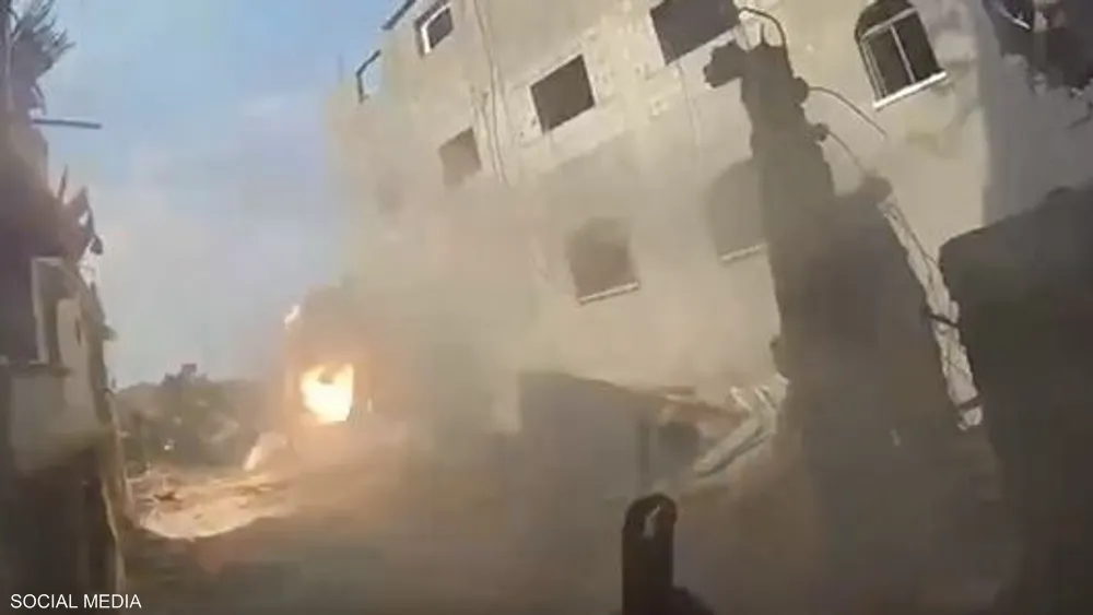 لحظة استهداف قوة إسرائيلية في بيت حانون بحسب حماس
