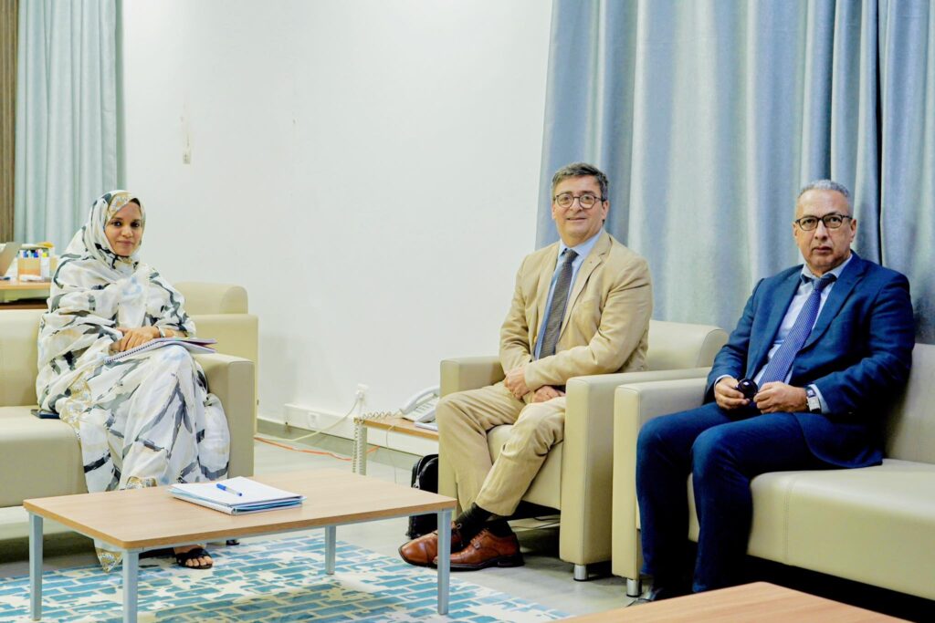 وزيرة المياه والصرف الصحي تستقبل السفير السويسري لبحث تعزيز التعاون الثنائي

