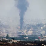 ألسنة الدخان تتصاعد من غزة جراء القصف الإسرائيلي