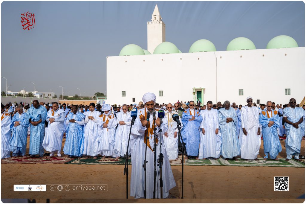 رئيس الجمهورية يؤدي صلاة عيد الأضحى بالجامع العتيق في نواكشوط