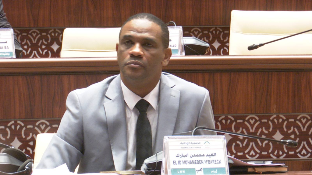 ولد محمدن يحذر من هشاشة الاقتصاد الموريتاني: أزمة مضيق هرمز عرت ارتهاننا للخارج