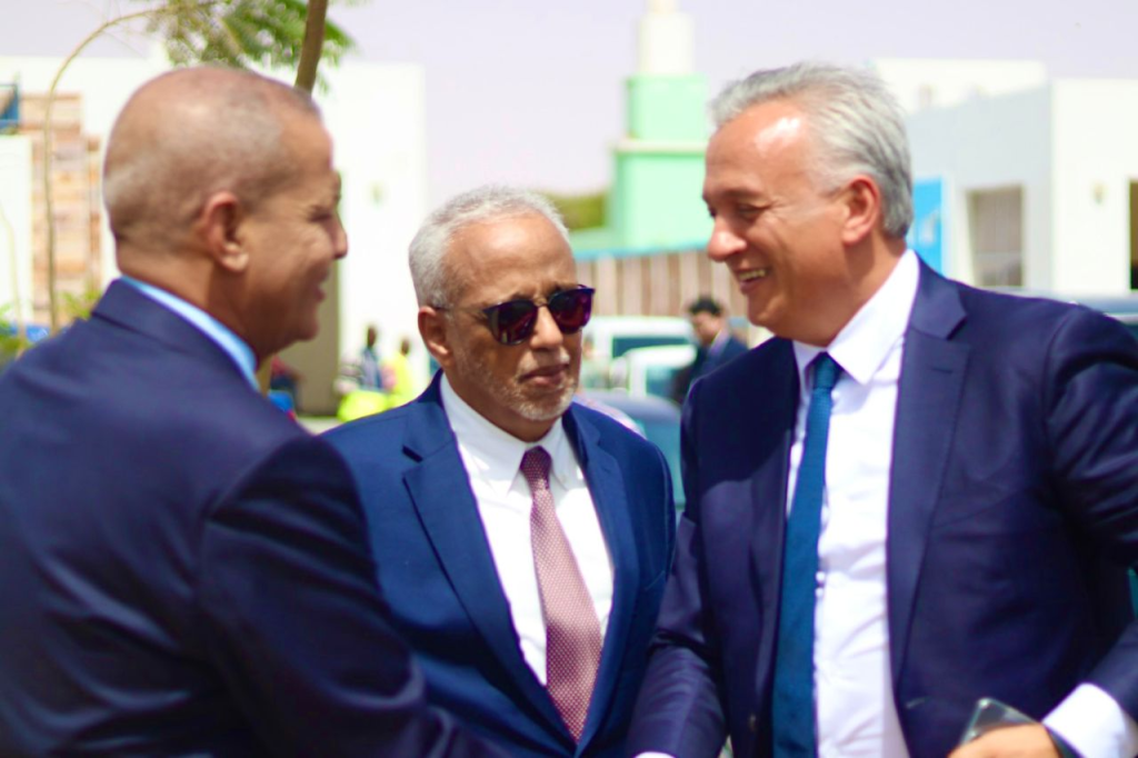 وفد مغربي رفيع يطلع على فرص الاستثمار وتوسعة ميناء نواكشوط