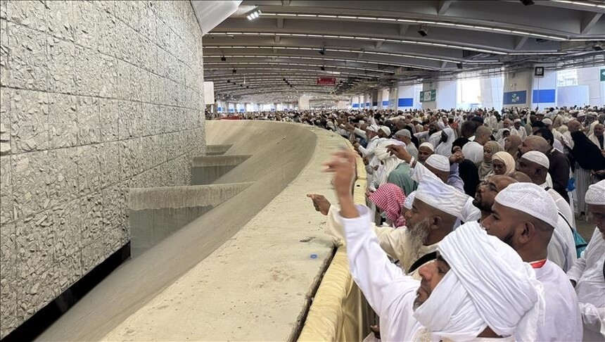 من صعيد عرفات إلى رحاب منى.. الحجاج الموريتانيون يواصلون أداء مناسك الحج بنجاح