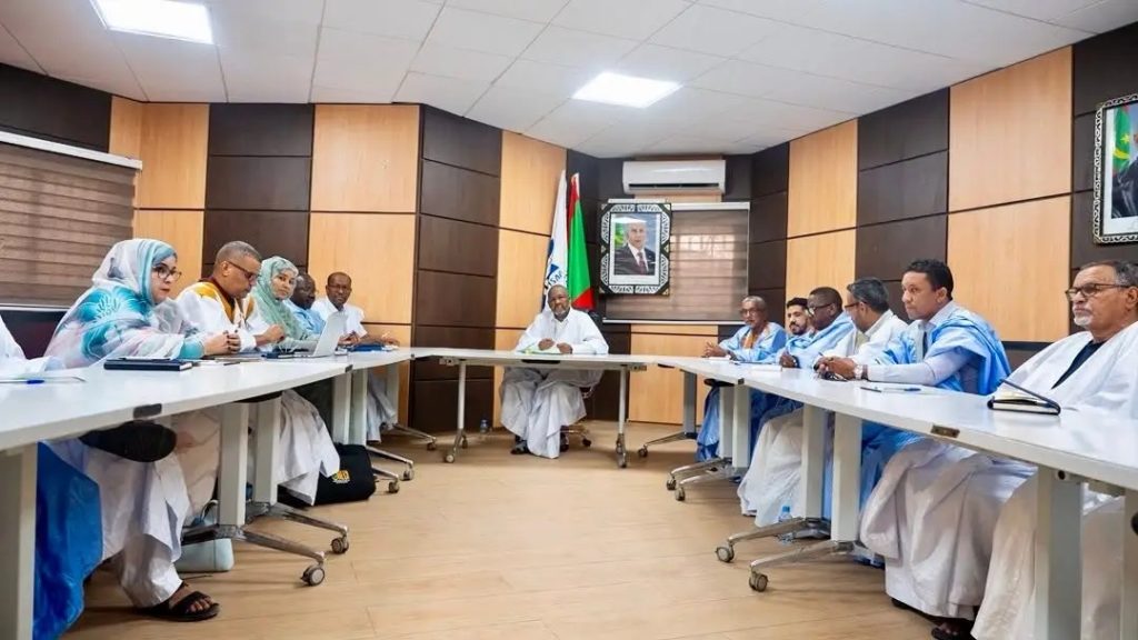 حزب الإنصاف: الأمانة الدائمة المكلفة بإصلاح الإدارة والوظيفة العمومية تعقد اجتماعها الأول