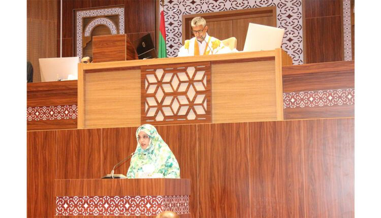 وزيرة التربية  تستعرض جهود تمكين أبناء الفئات الهشة من مدارس الامتياز