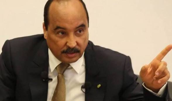 نقل الرئيس السابق إلى عيادة خاصة