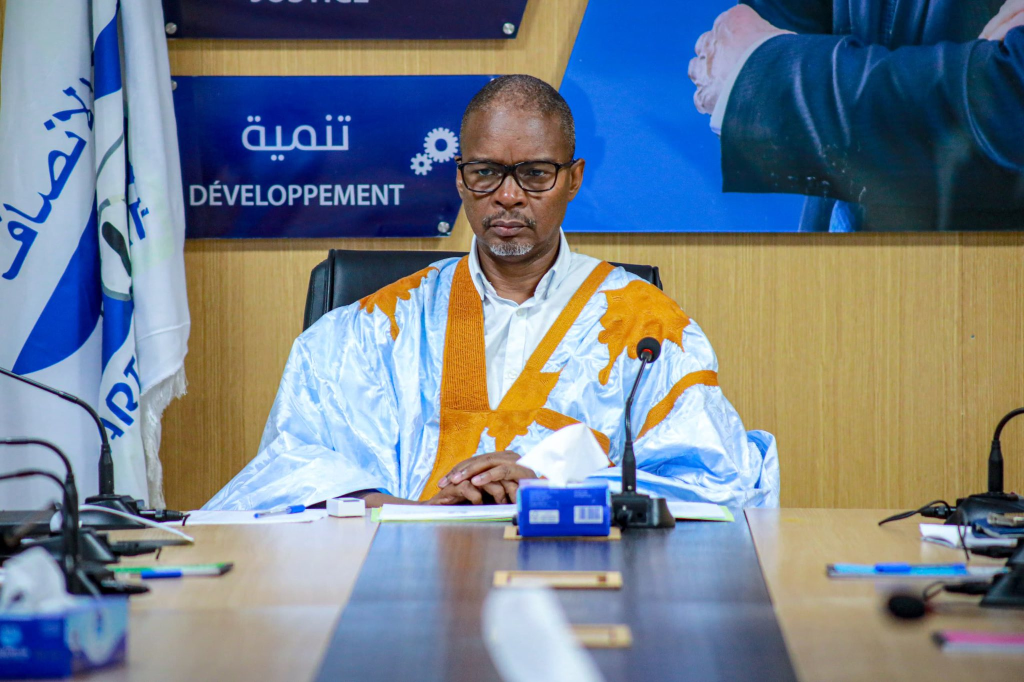 رئيس حزب “الإنصاف” يجدد تمسك الأغلبية برؤيتها لإنجاح الحوار الوطني