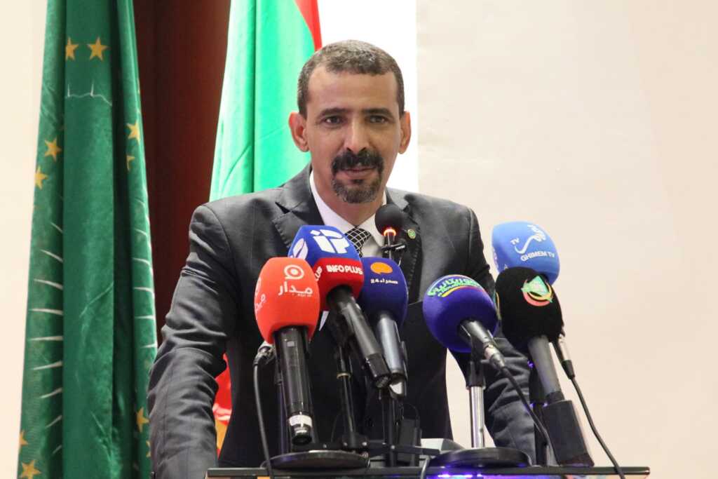 الحكومة: تقييد مواضيع الحوار الوطني يتعارض مع فلسفته الأساسية.