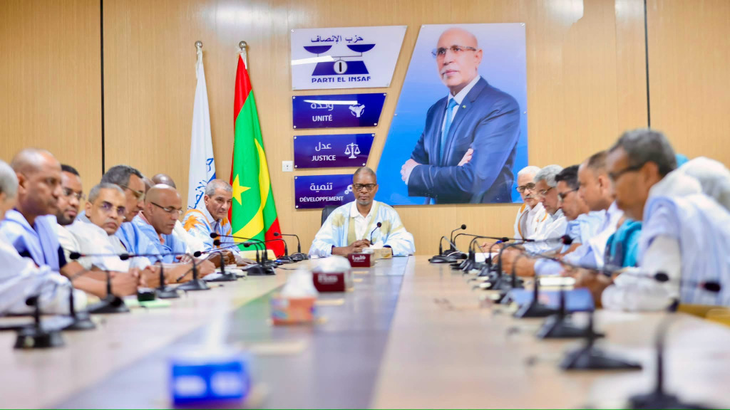 أحزاب الأغلبية تفوض رئيس حزب الإنصاف بالتوقيع على مقترح الحوار الوطني