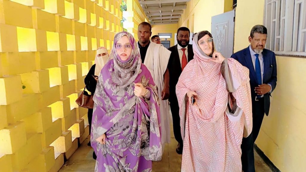 وزيرة التربية تتفقد جاهزية ثانوية امتياز البنات في زيارة مفاجئة