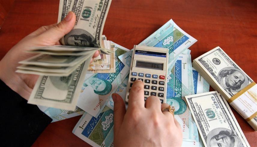 حظر الطيران يجفف “الكاش”.. الريال الإيراني يهوي إلى 2.45 مليون مقابل الدولار
