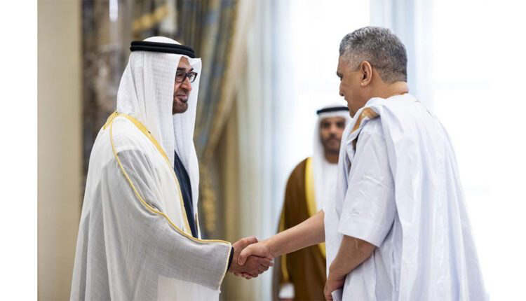 سفير موريتانيا الجديد يسلم أوراق اعتماده لرئيس دولة الإمارات في أبوظبي