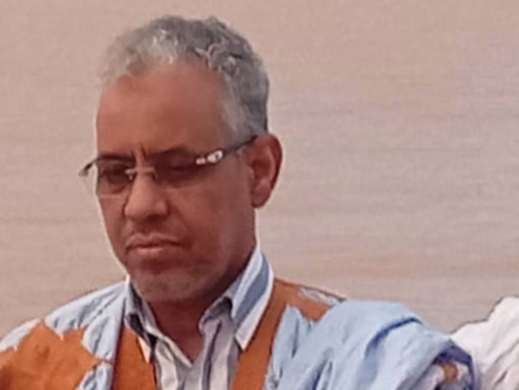 وزير الثقافة يفرض استخدام العربية حصرا في المراسلات الإدارية بقطاعه