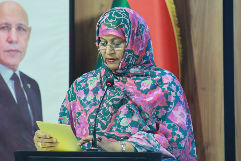 وزيرة الصحة تقدم 6 مشاريع مراسيم لتنظيم قطاع الأدوية والمنتجات الصحية